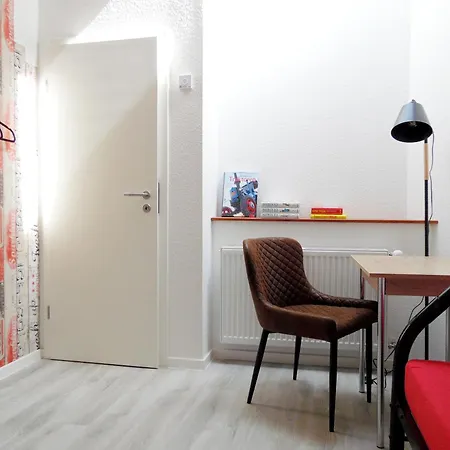 Dom wakacyjny Gaestehaus Sonnenschein In - Nahe Berlin *